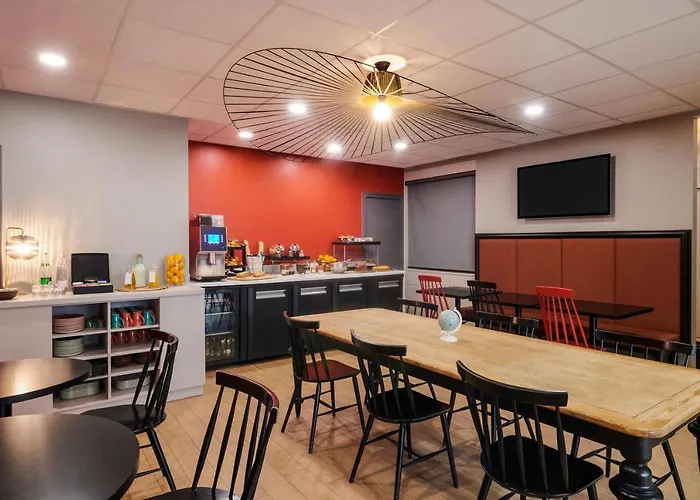 ホテル イビススタイルズ サントルプラスグラスラン 3*